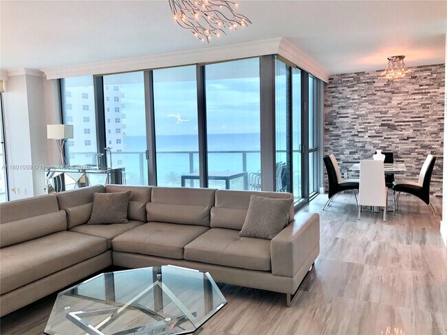 Building Photo - 3101 S Ocean Dr
