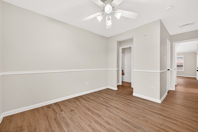 Building Photo - 5517 Autumn Ash Ln