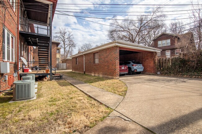 Building Photo - 7234 Amherst Ave