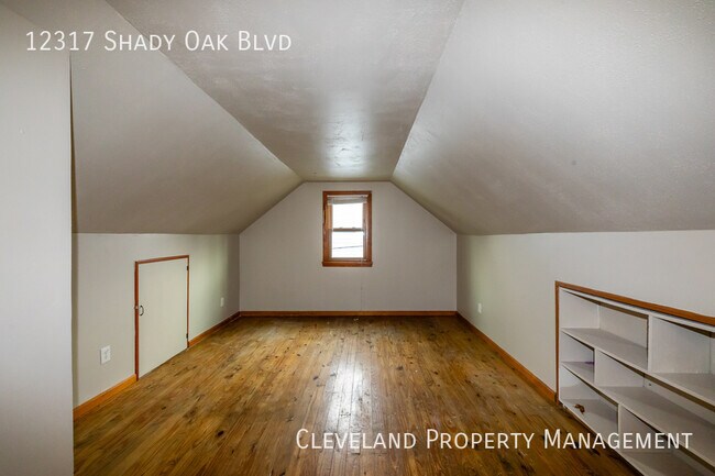 Building Photo - Updated Garfield Hts Bungalow