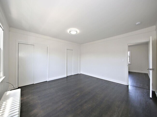 Building Photo - 105 Crotona Ave