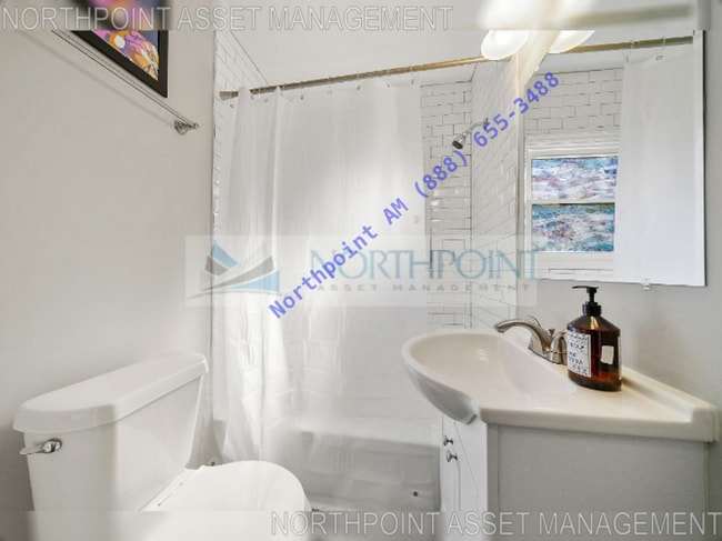 Building Photo - Updated Modern Elegant Home in Polar Rock