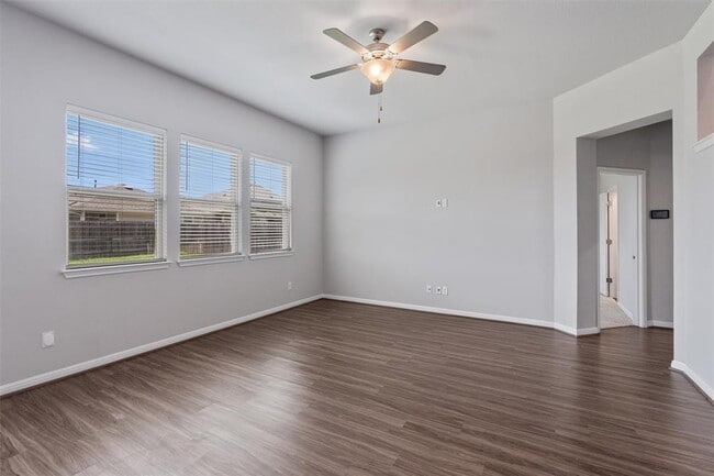 Building Photo - 17300 Antioch Ave