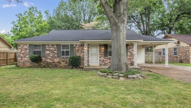 Primary Photo - 1321 Merimac Cove