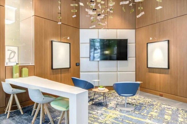 Building Photo - 4836 Rugby Ave