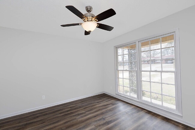 Building Photo - Newly Renovated 4BR/1.5BA Home with Large Yard + Storage Shed | Flexible Kitchen Island