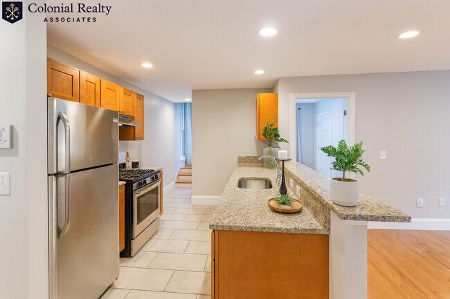 Building Photo - 328 St Paul St