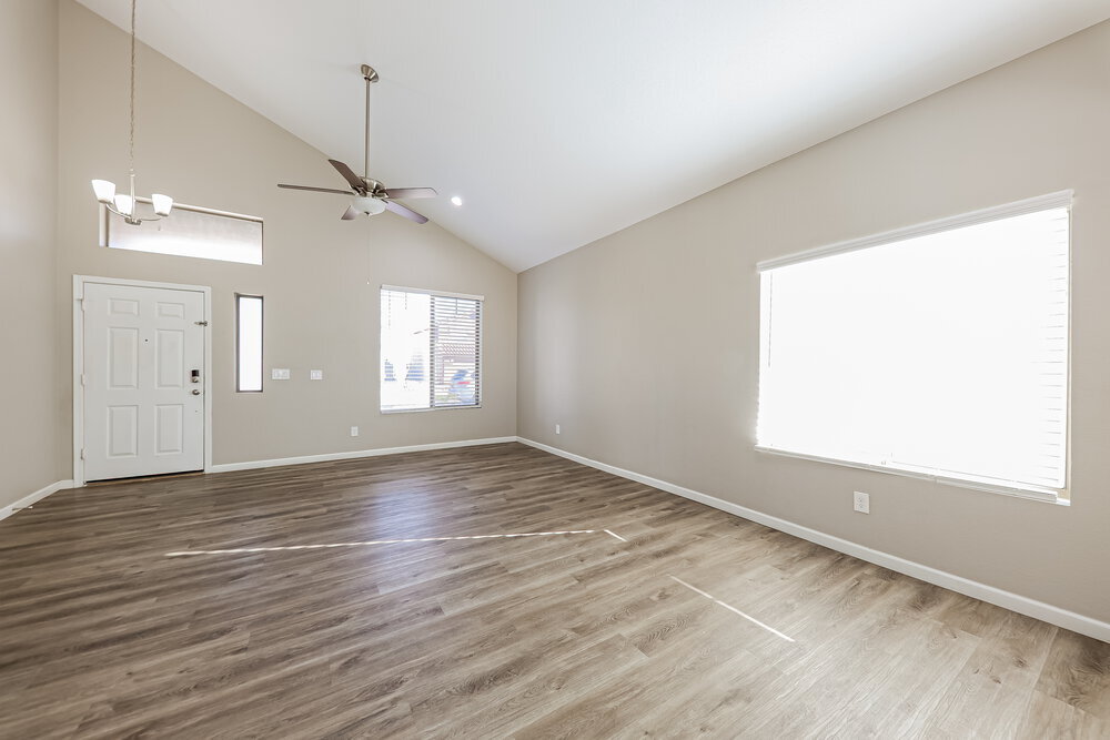 Building Photo - 15911 W Tasha Dr