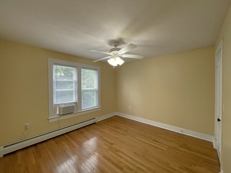 Primary Bedroom - 381 W 1st St