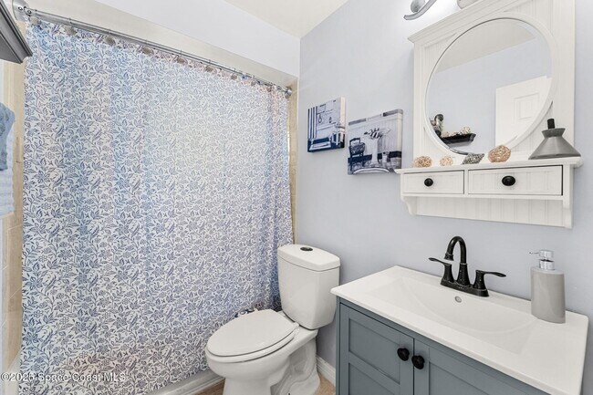 Building Photo - 1848 Edith St NE