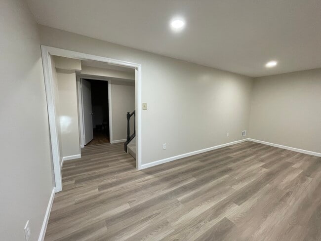 Building Photo - 1761 Aberdeen Cir