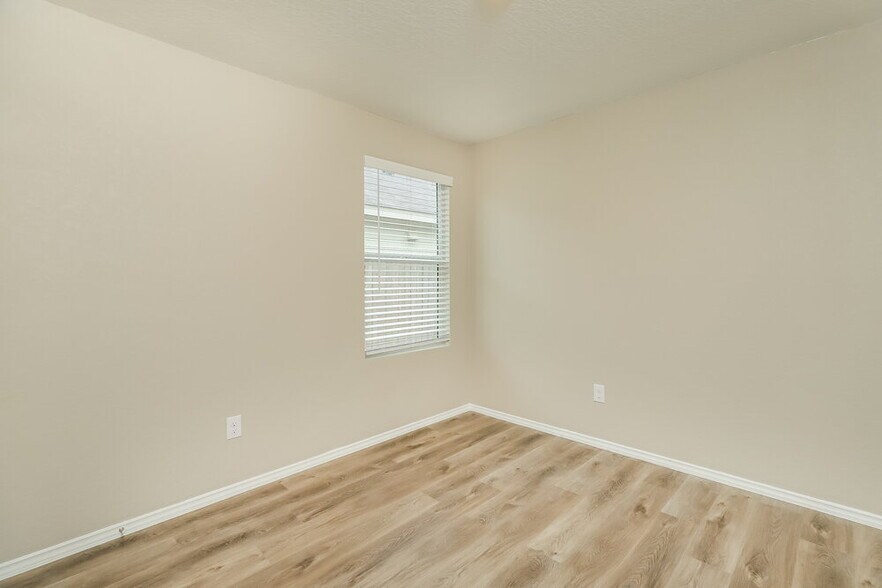 Building Photo - 10714 Giacconi Dr