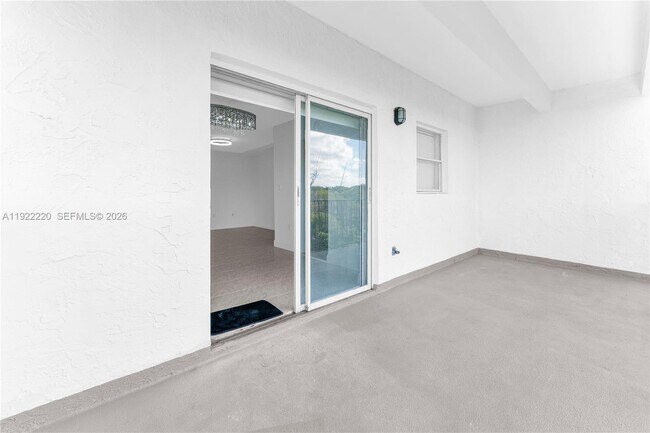 Building Photo - 16508 NE 26th Ave