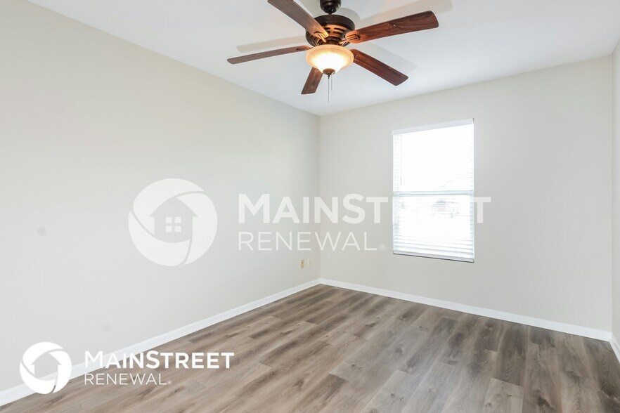 Building Photo - 3053 W Meadowbend Ln