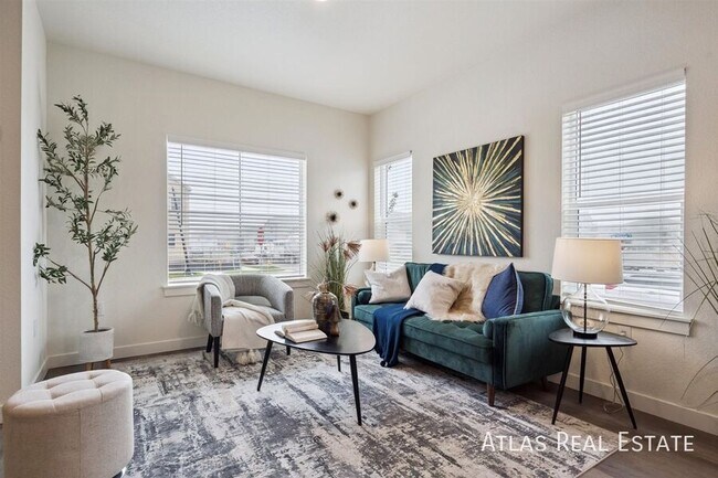 Building Photo - 6014 McIntyre Aly