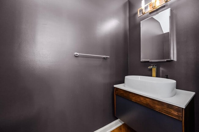 Building Photo - 363 W Superior St