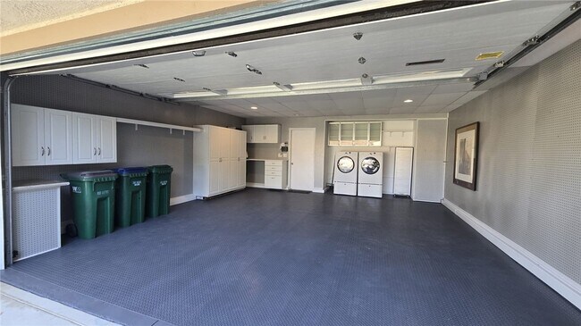 Building Photo - 5056 Balsawood