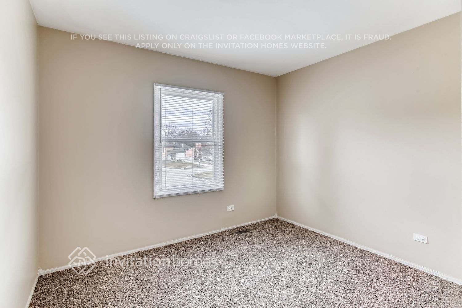 Building Photo - 1381 Alberta Ct