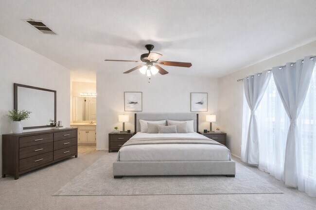 Building Photo - 14555 Wunderlich Dr