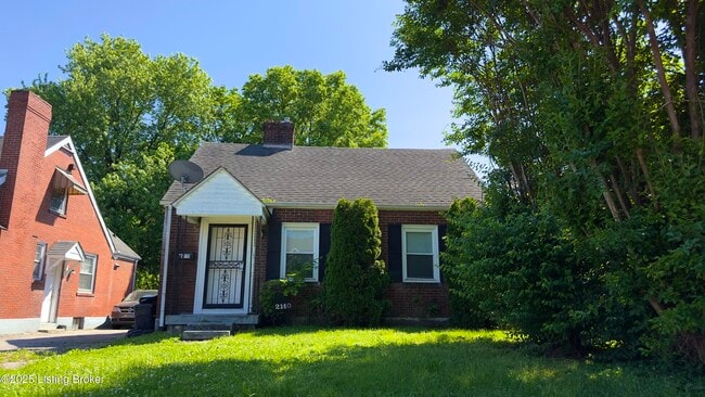 Building Photo - 2110 Burwell Ave