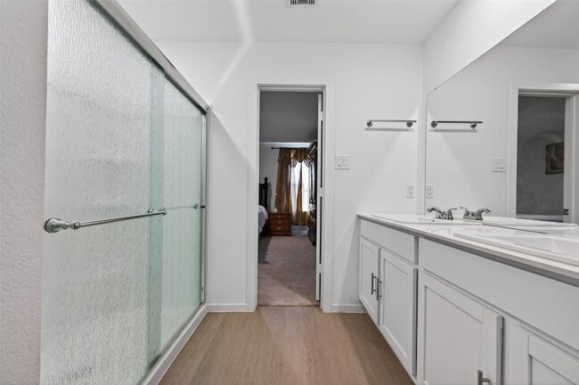 Building Photo - 16703 Rolling Pasture Ln