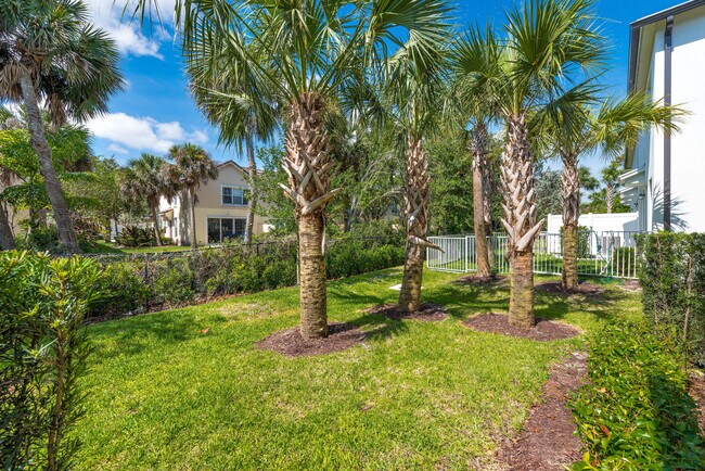 Building Photo - 6082 Carre Wy