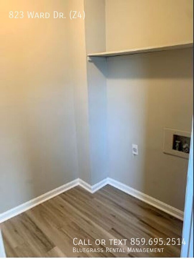 Building Photo - Newly Renovated 2 bed 1 bath !