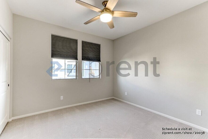 Building Photo - 635 Merit Dr