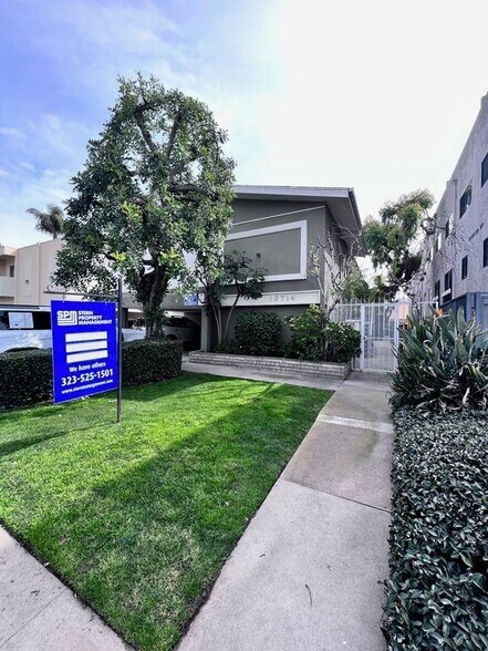 Building Photo - 12714 Matteson Ave