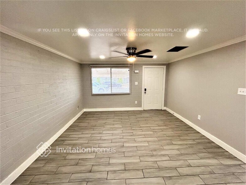 Building Photo - 4309 N 72nd Ln