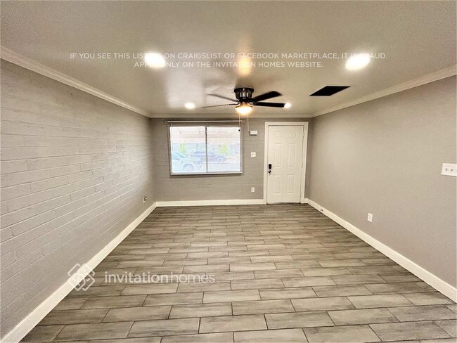 Building Photo - 4309 N 72nd Ln