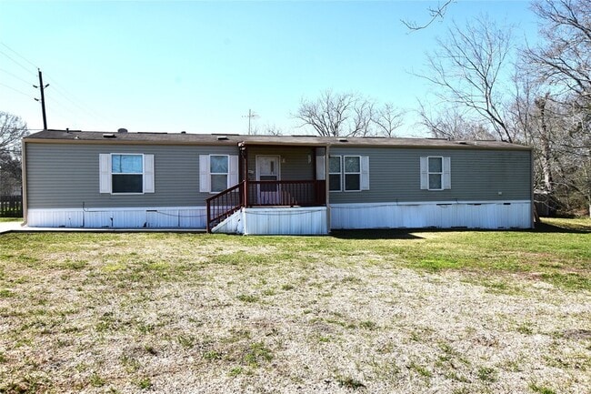 Building Photo - 215 Live Oak St