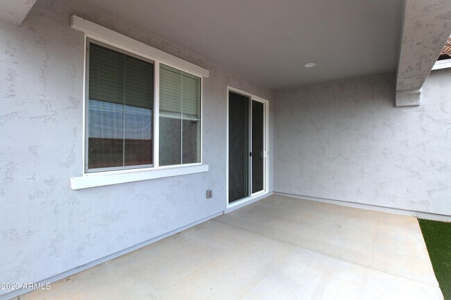 Building Photo - 1126 E Westwood Dr