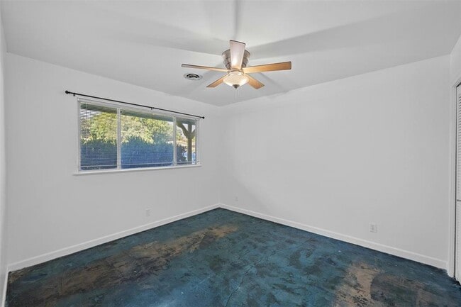 Building Photo - 1504 Braes Ridge Dr