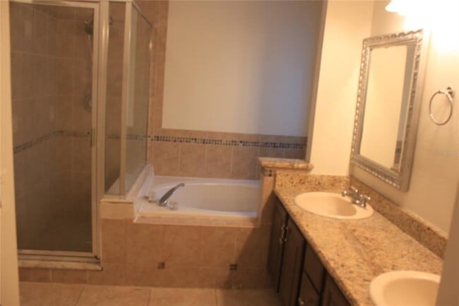 Building Photo - 10579 Satinwood Cir