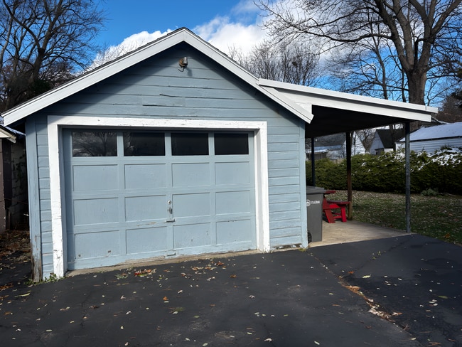 Building Photo - 3 Bedroom 1 Bath Rental Rome NY