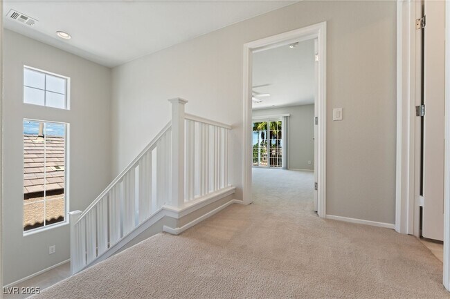 Building Photo - 9164 Enticing Ct