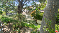 Building Photo - 1666 Palisades Dr