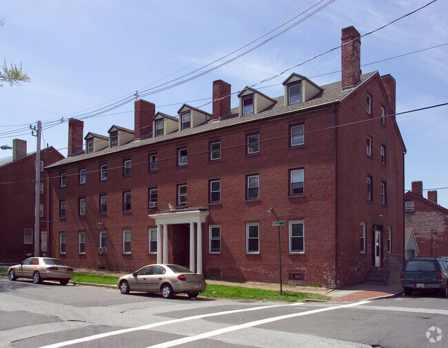 26 Dwight St 26 Dwight St Chicopee MA 01013 Apartment Finder