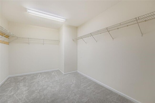 Building Photo - 700 Kirkly Way