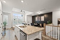 Building Photo - 2037 Statesville Ave