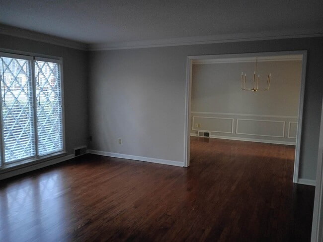 Building Photo - 1741 Magnolia Tree Rd