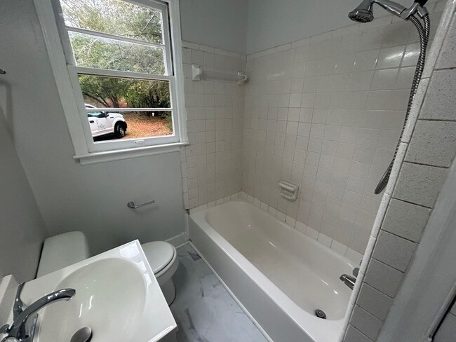 Building Photo - 5105 Middleton St