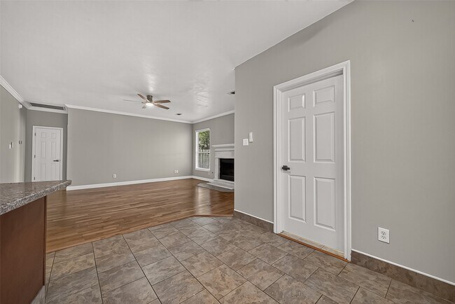 Building Photo - 1522 Brook Grove Dr
