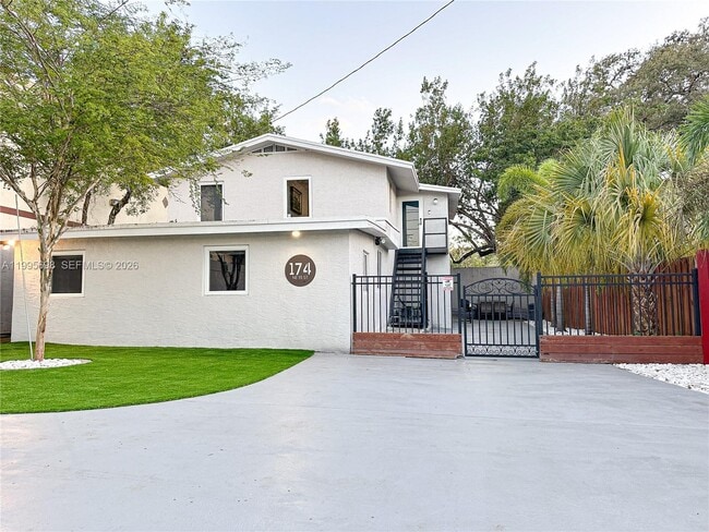 Building Photo - 174 NE 55th St