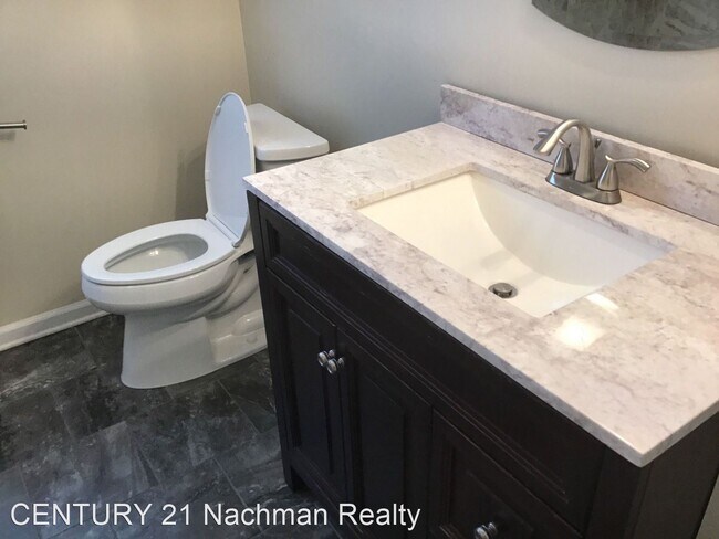 Building Photo - 4 br, 2 bath House - 1360 Fishermans Road