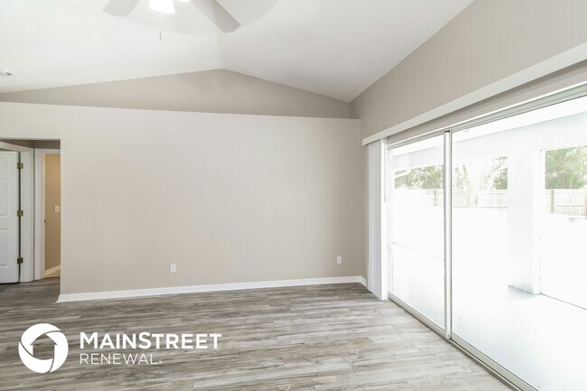 Building Photo - 1619 Geranium Ave