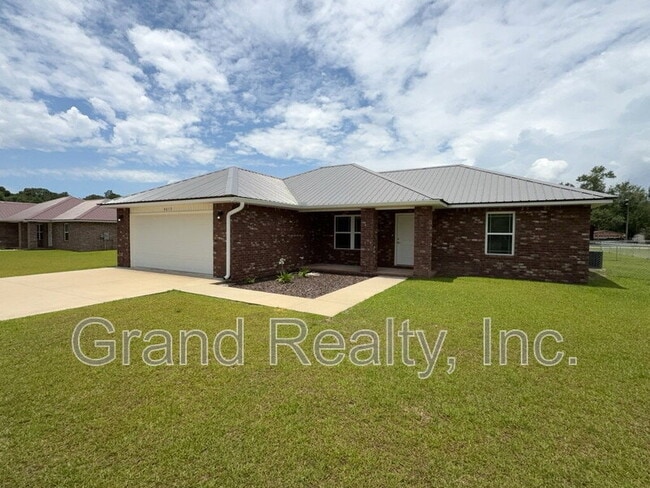 Building Photo - 4013 Brittany Ln