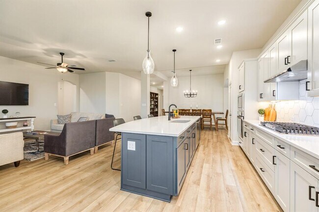 Building Photo - 9806 Starry Night Ln