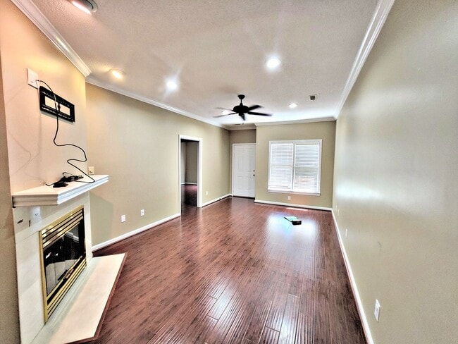 Building Photo - TOWNHOUSE FOR RENT - DECATUR SE